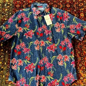 BRAND NEW WITH TAGS TOMMY BAHAMA HAWAIIAN SHIRT